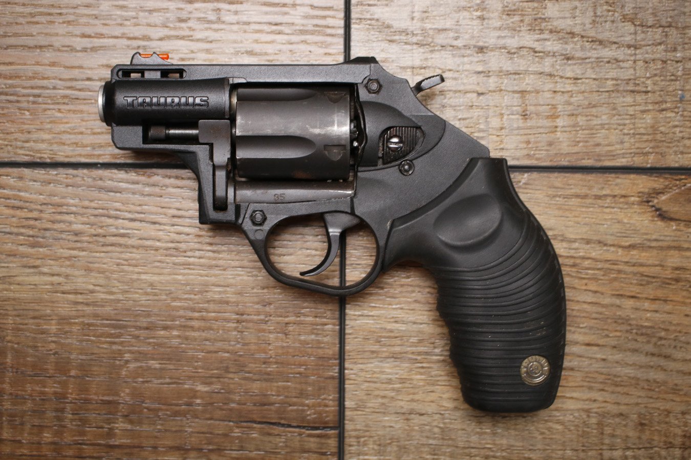 TAURUS 85 Protector Poly 38 Special Police Trade-In Revolver